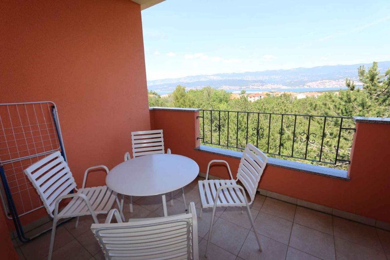 Apartments In Silo/Insel Krk 13430 Экстерьер фото